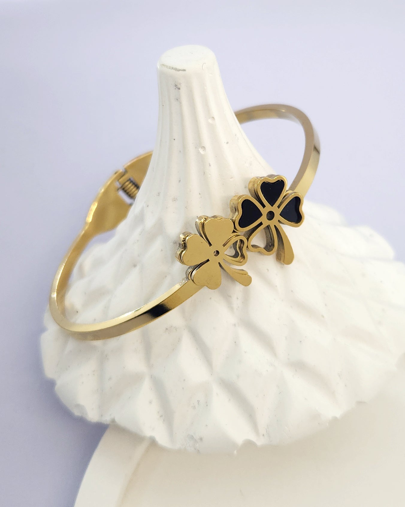 The Clover Duet Bangle | A Chic Gold & Black Talisman