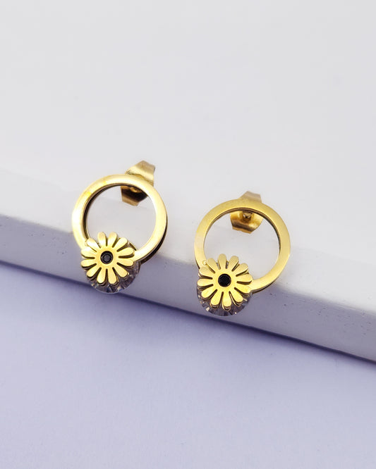 Floating Daisy Studs