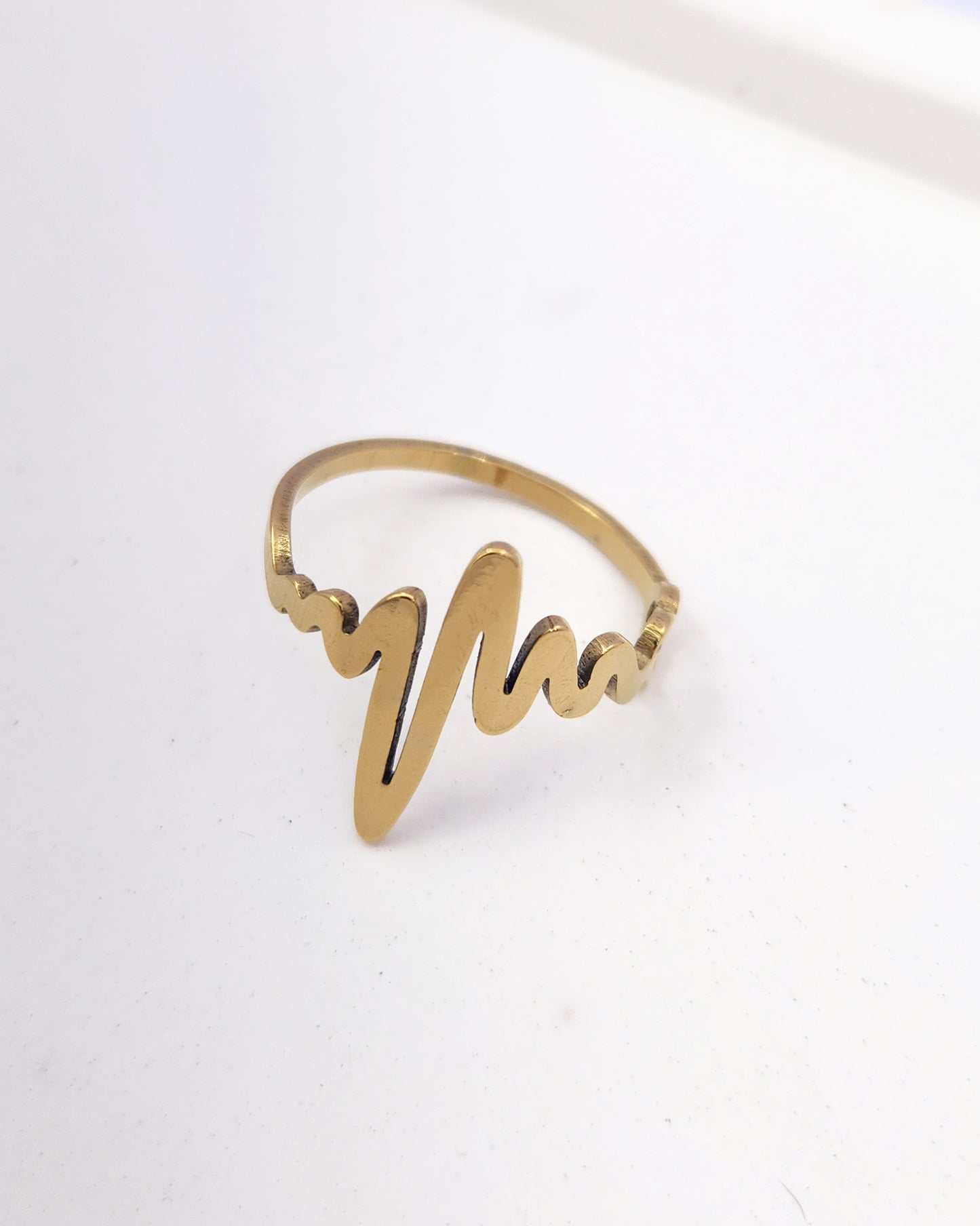Delicate Heartbeat Rhythm Ring - 18k Gold Plated