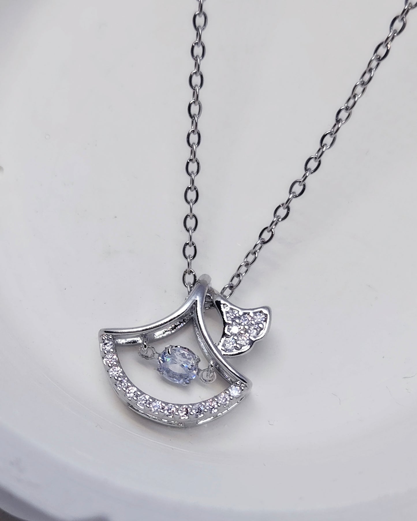 The Floating Ginkgo Pendant - Hypoallergenic Stainless Steel Necklace