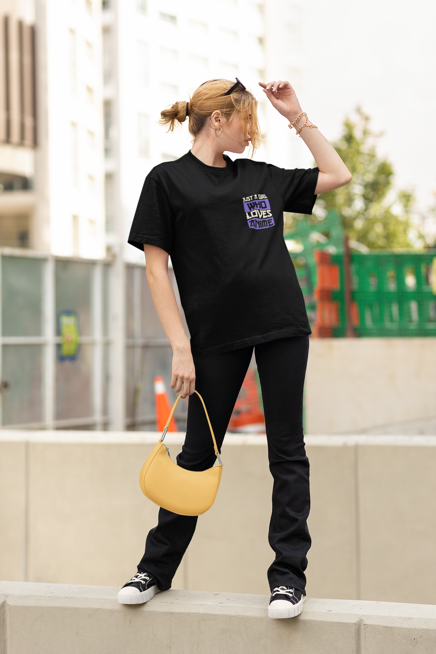 Black Oversized Unisex Anime T-Shirt: "I Like Anime More Than People" - Japanese Streetwear Style