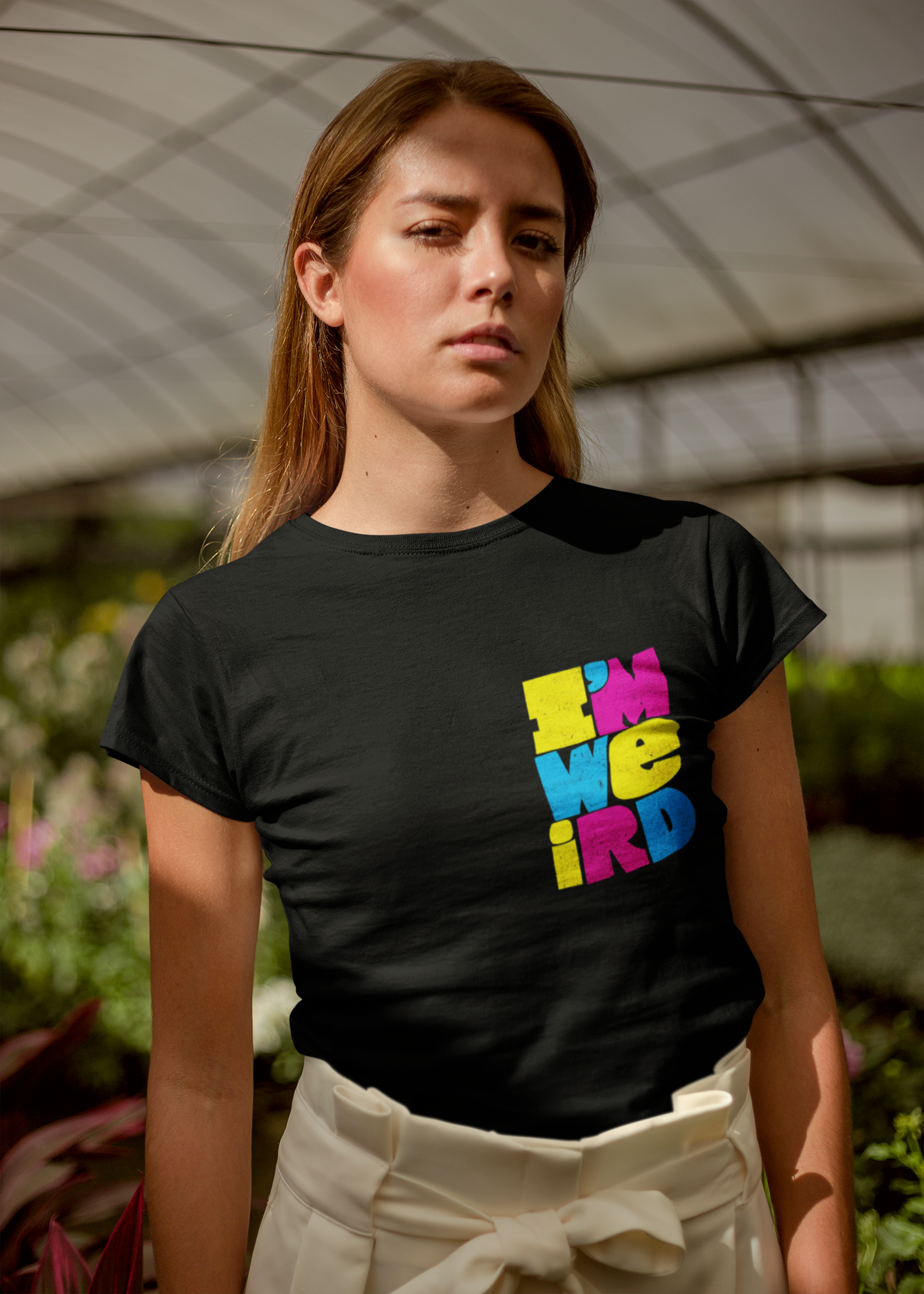 Edgy & Chic Black Tee – ‘I Am Weird’ Statement for Bold Women