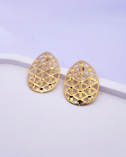 Golden Lace Oval Earrings