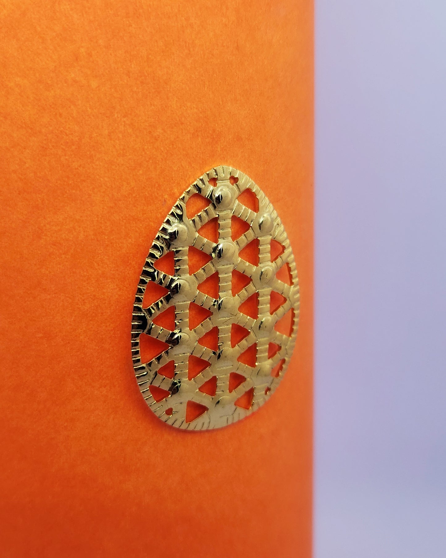 Golden Lace Oval Earrings