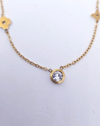 The Clover Solitaire Station Necklace | 18k Gold Plated