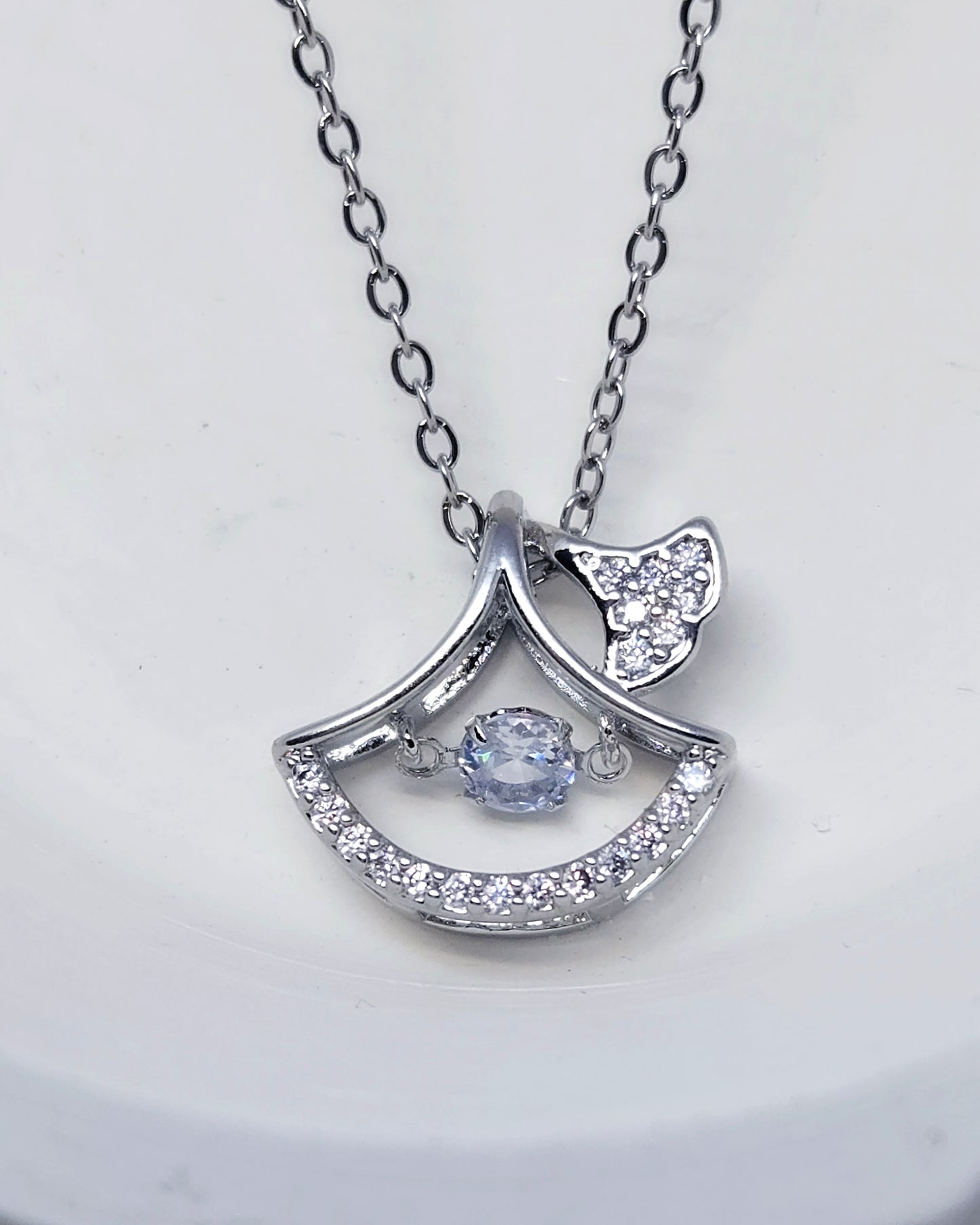 The Floating Ginkgo Pendant - Hypoallergenic Stainless Steel Necklace