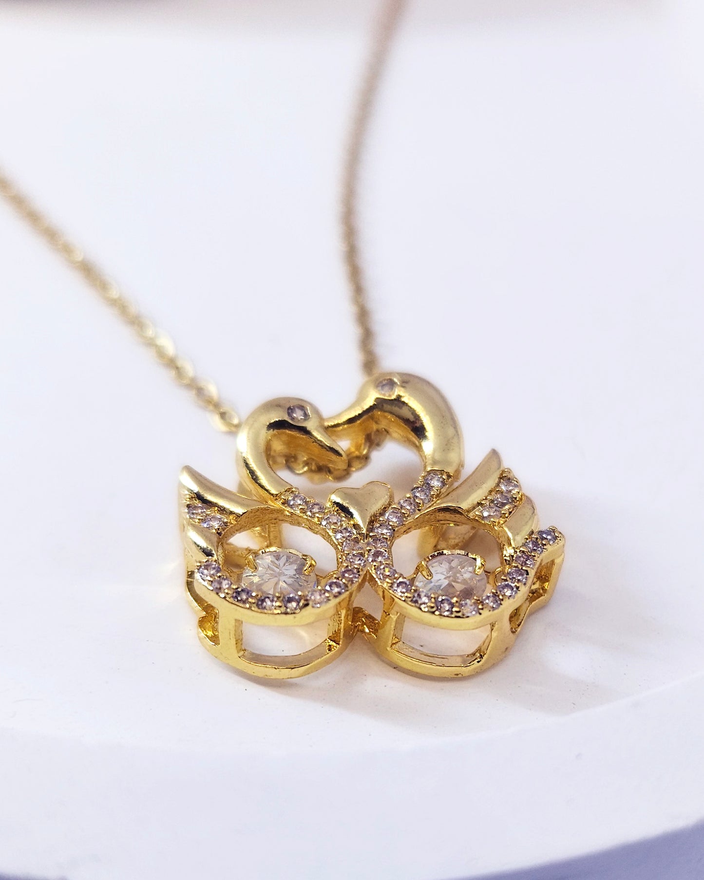 The Floating Sparkle Swan Pendant – 18k Gold Plated Necklace