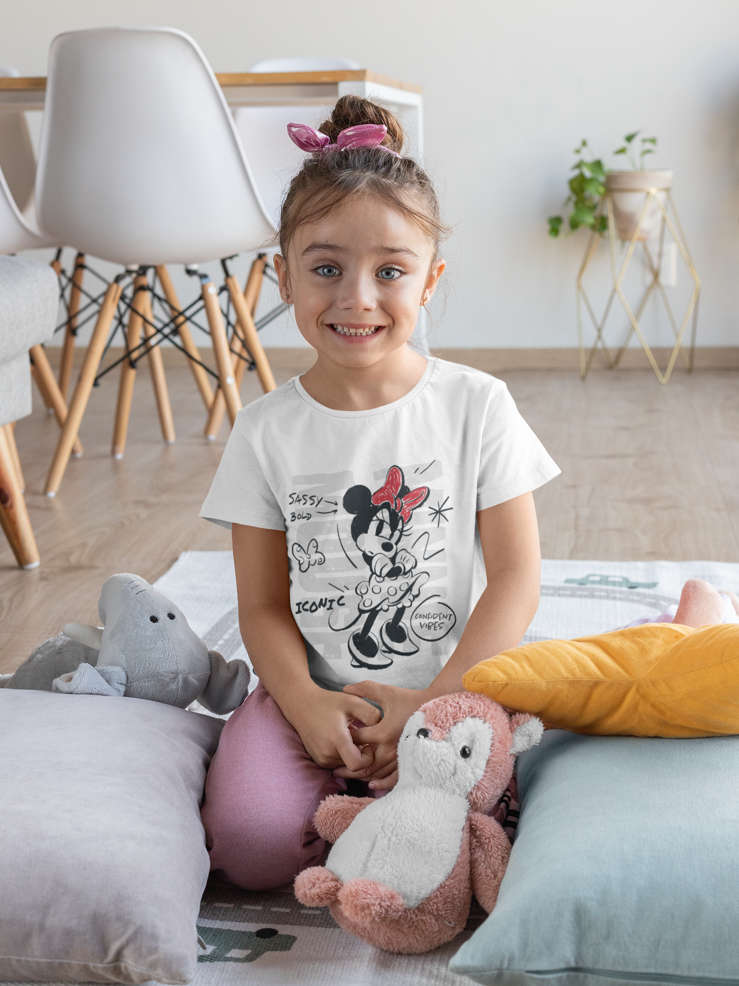 Minnie Mouse "Sassy & Bold" Graphic Tee for Girls | Disney Iconic T-Shirt